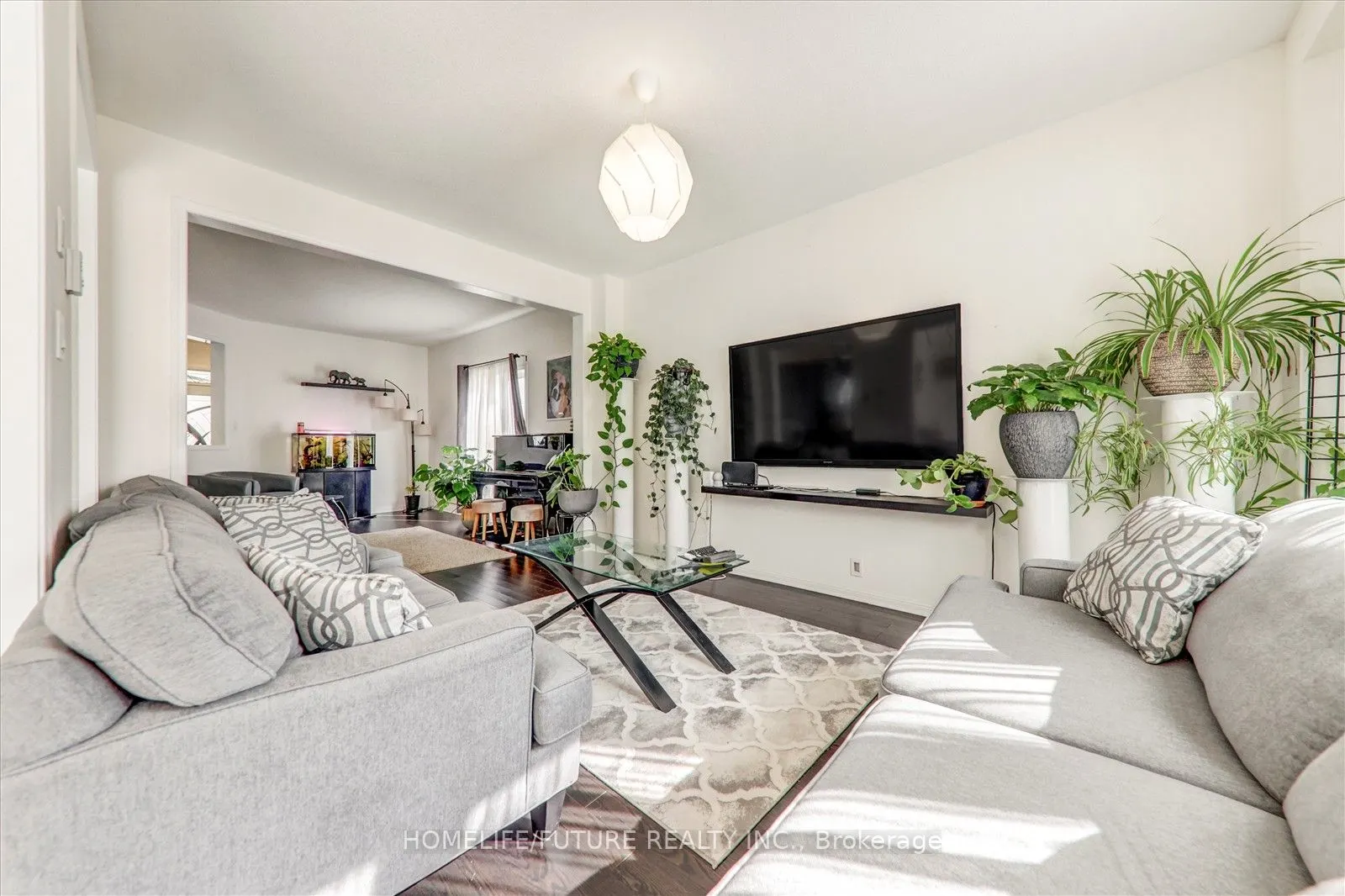 47 Henry Smith Avenue