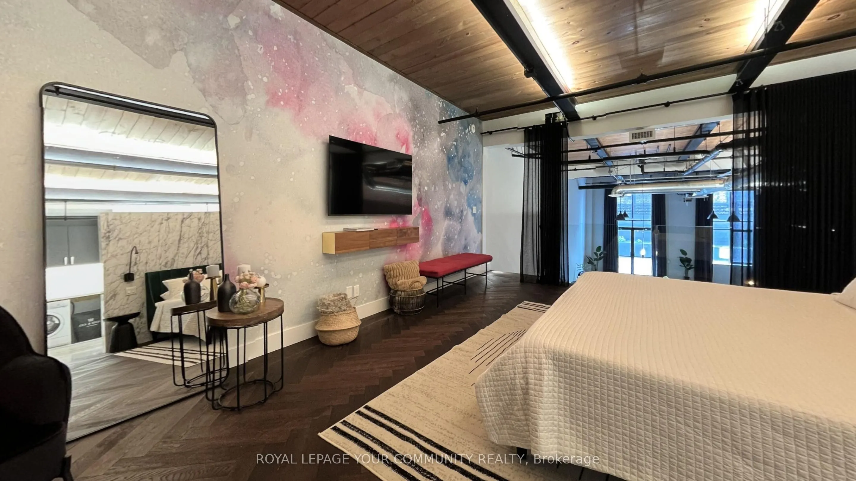 1159 Dundas Street E, #147