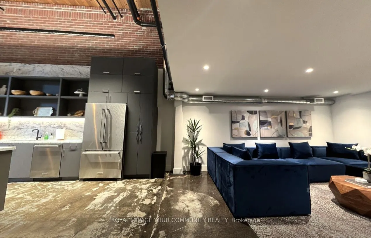 1159 Dundas Street E, #147