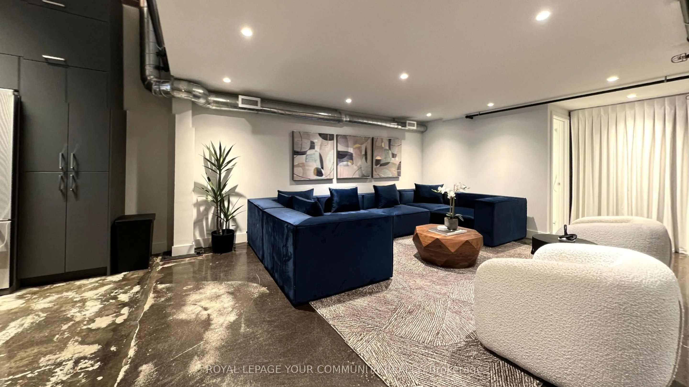 1159 Dundas Street E, #147
