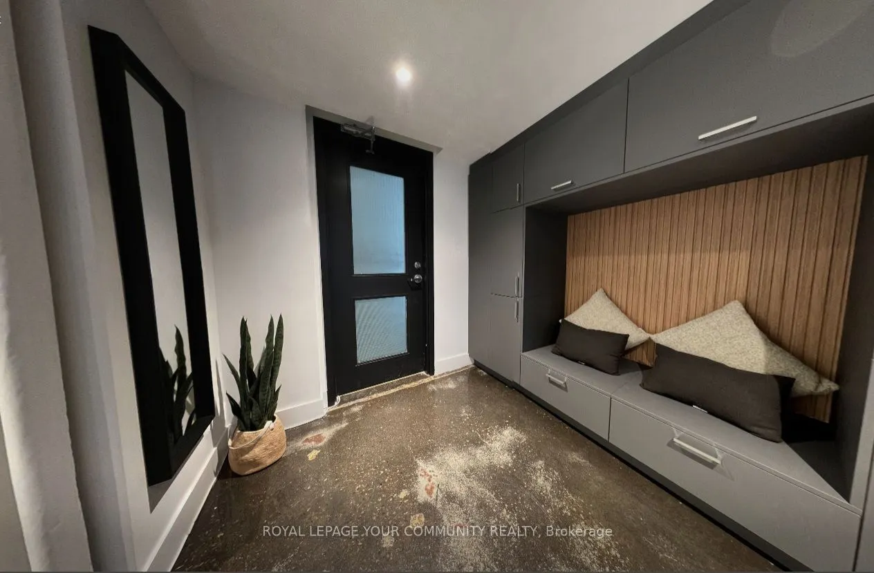 1159 Dundas Street E, #147