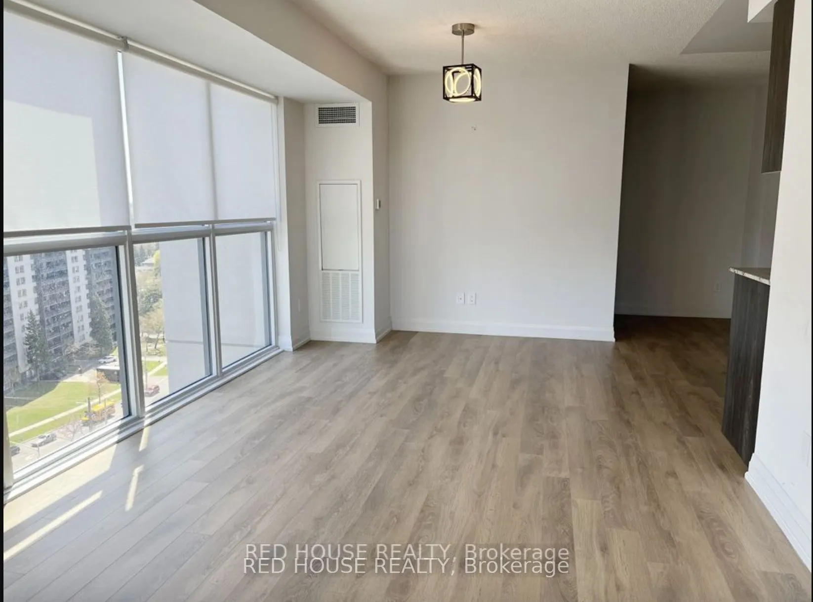 20 Meadowglen Place, #1504