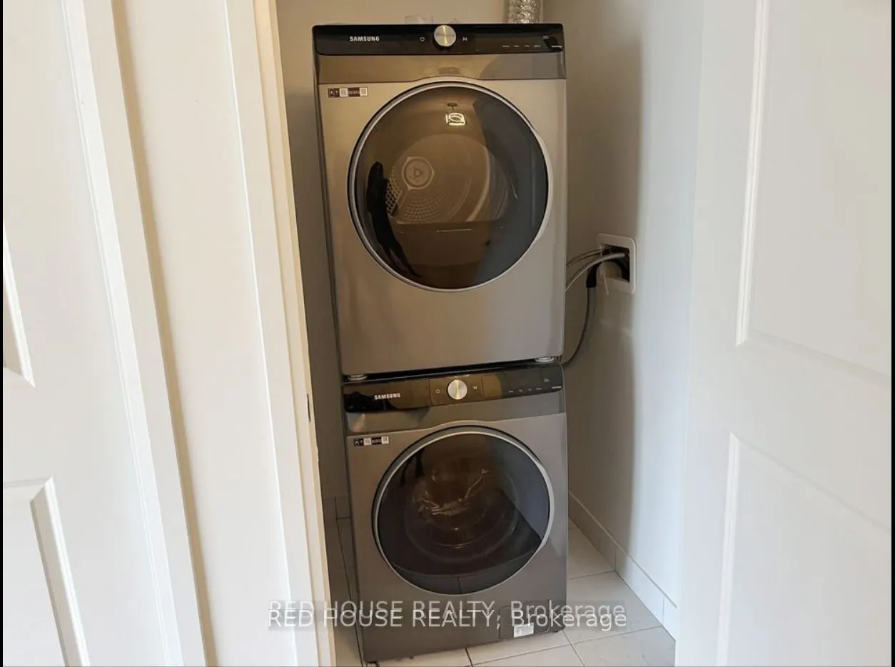 20 Meadowglen Place, #1504