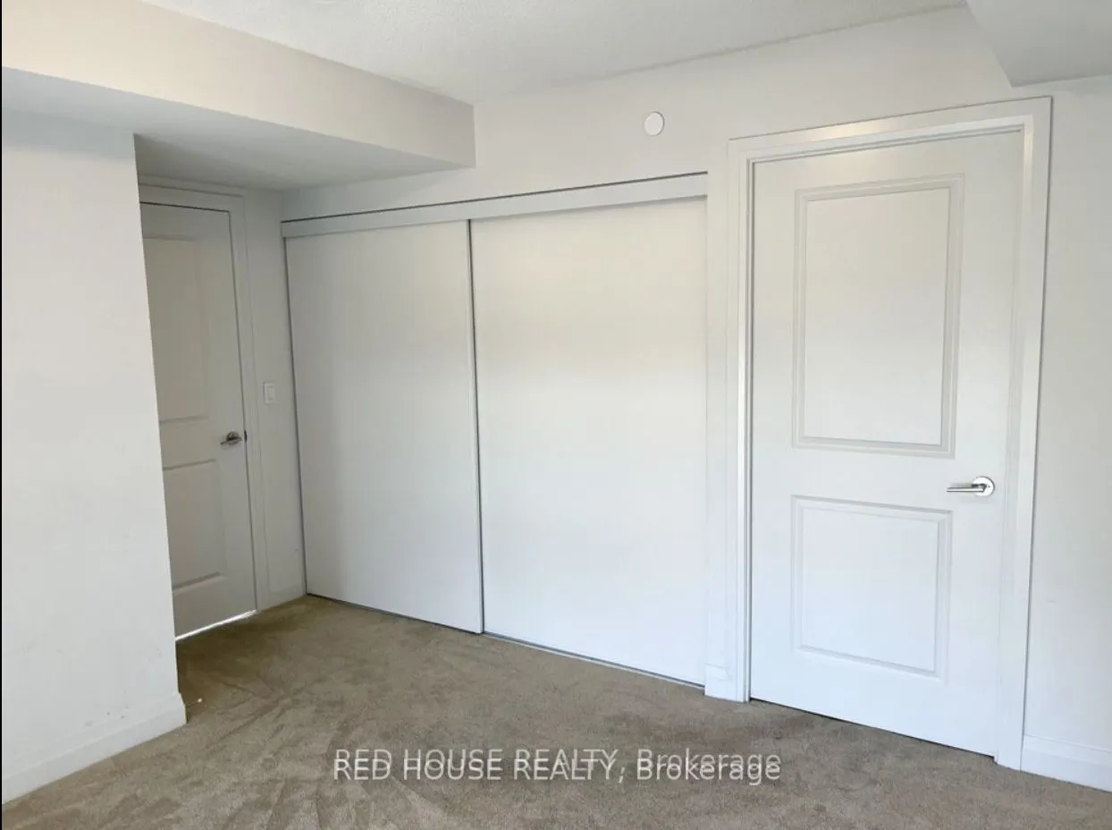 20 Meadowglen Place, #1504