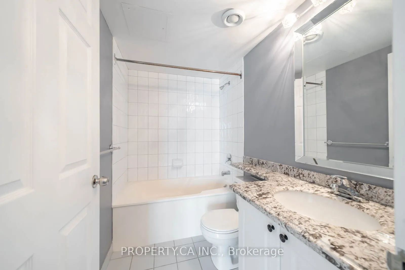 8 Lee Centre Drive, #1707