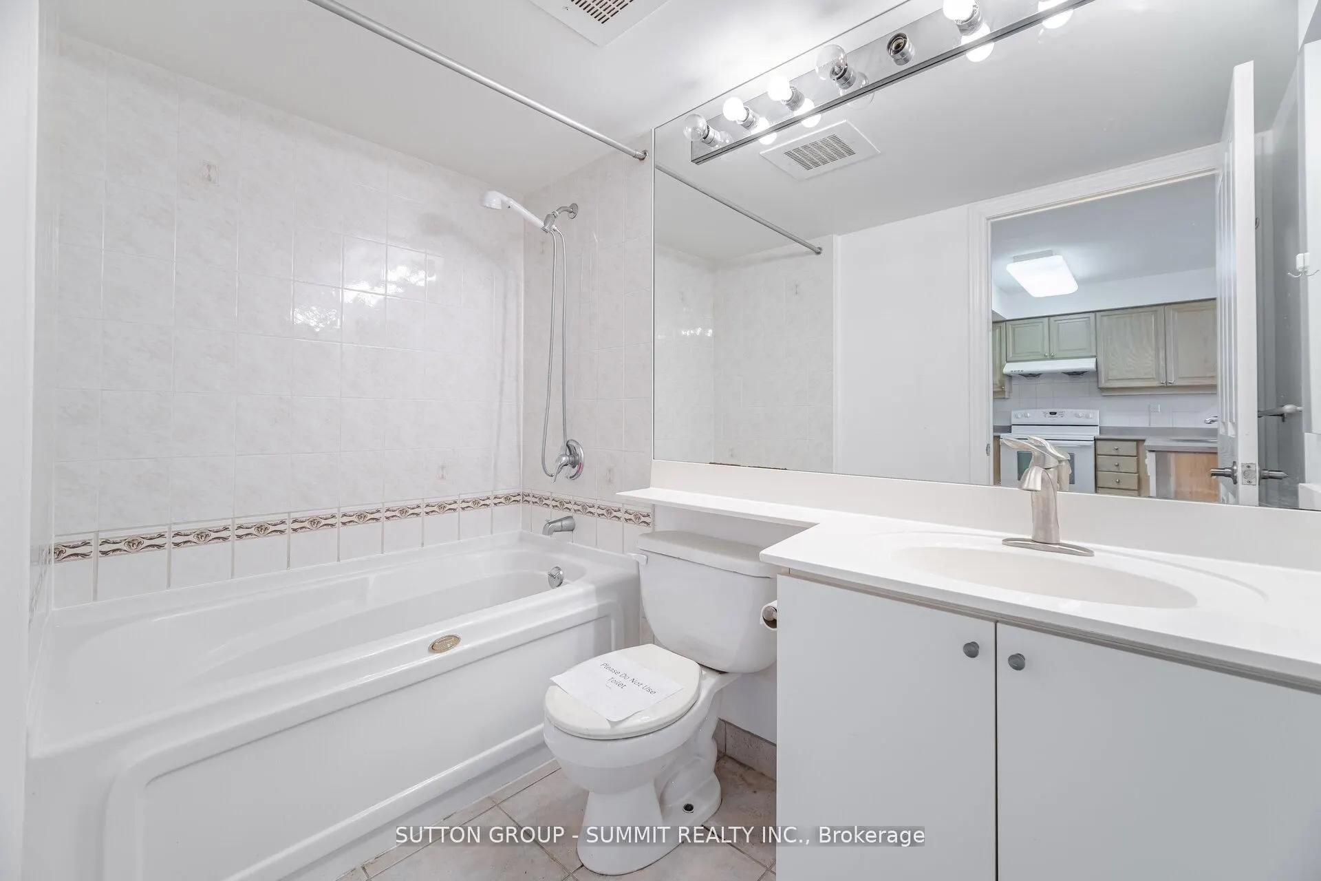 68 CORPORATE Drive, #2923