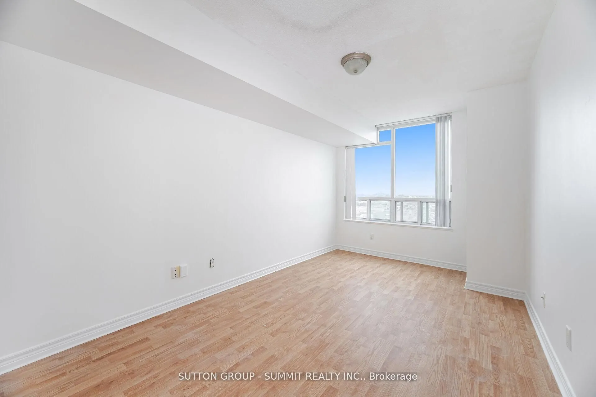 68 CORPORATE Drive, #2923