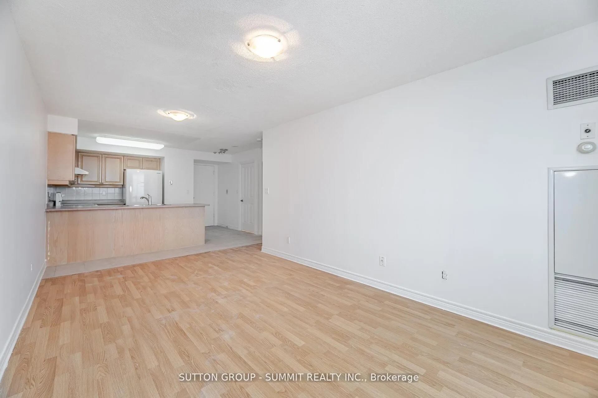 68 CORPORATE Drive, #2923
