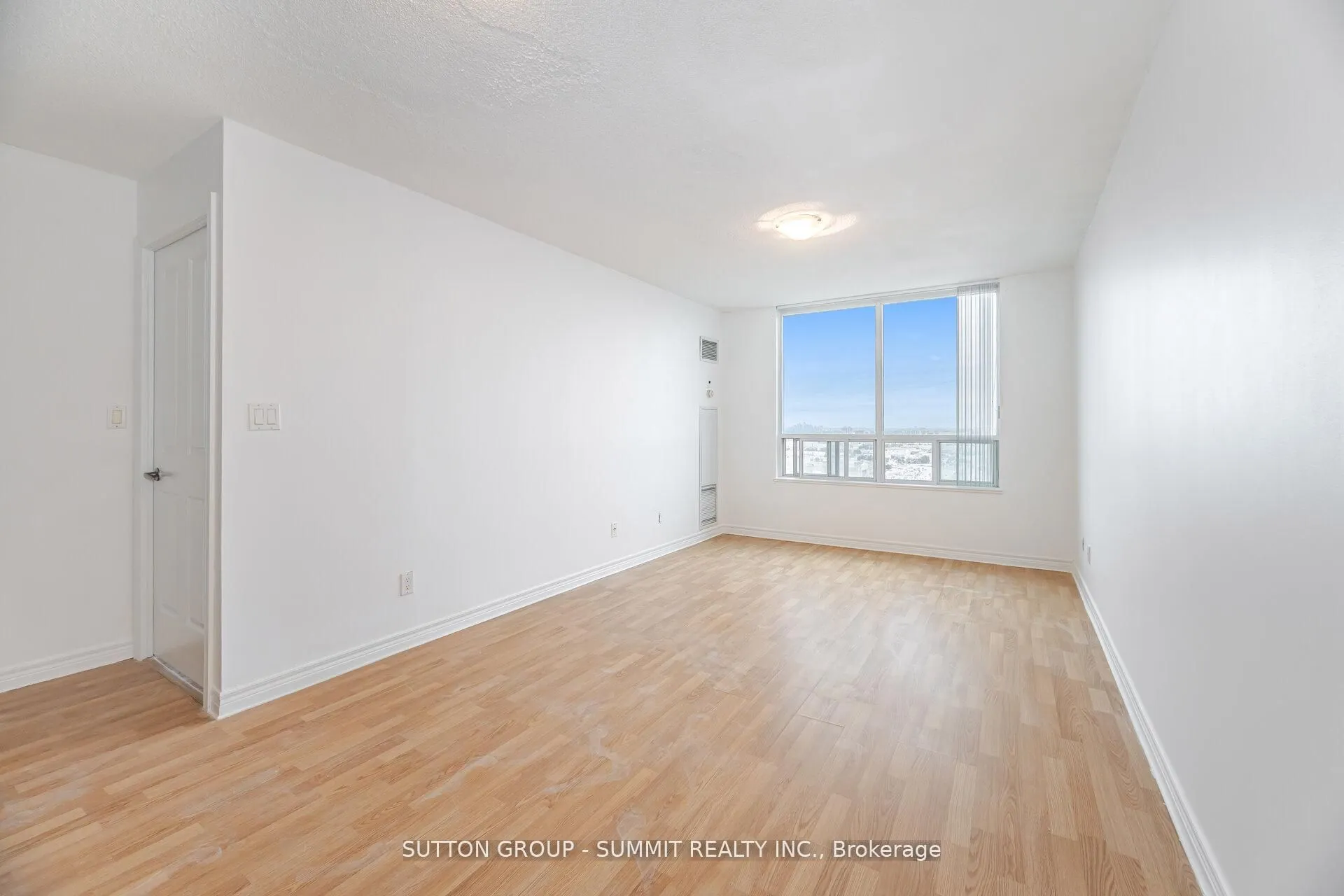 68 CORPORATE Drive, #2923