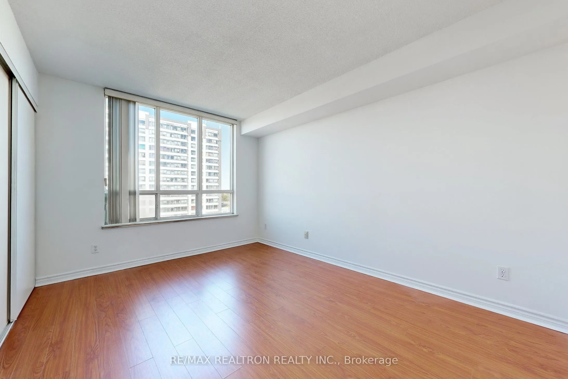 5039 Finch Avenue E, #1113