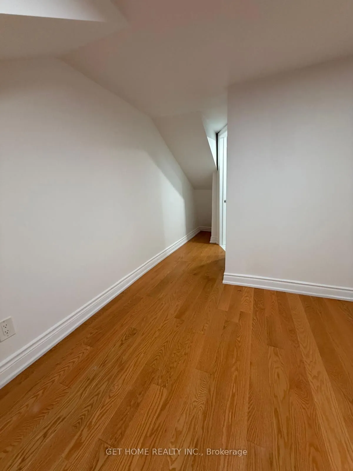 148 Barrington Avenue