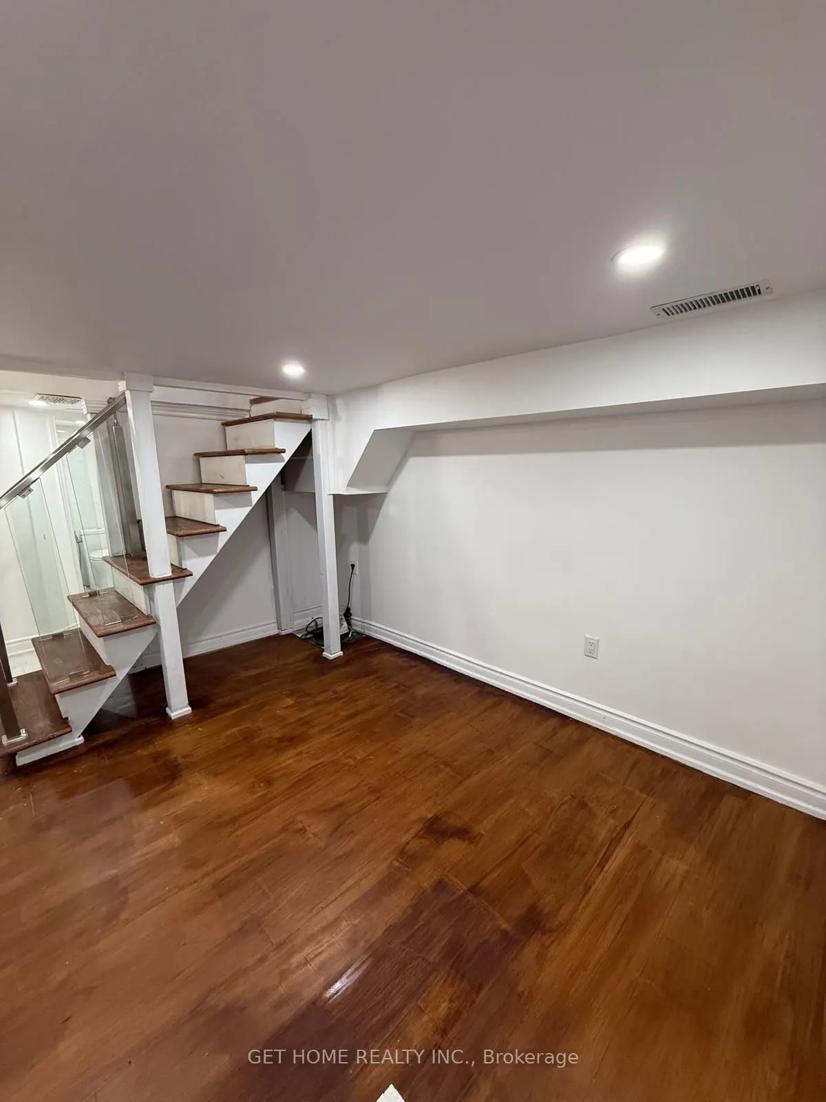 148 Barrington Avenue