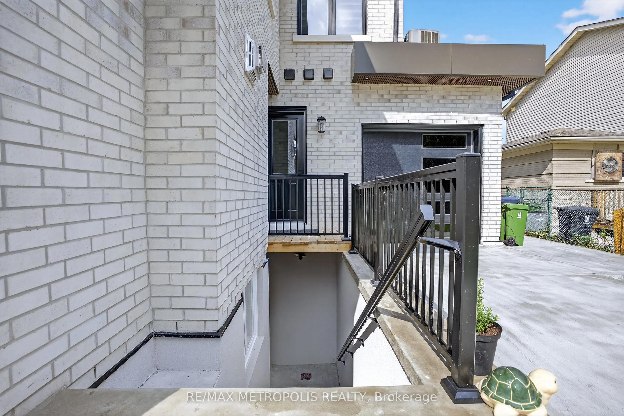 3 Bonacres Avenue, #BSMT