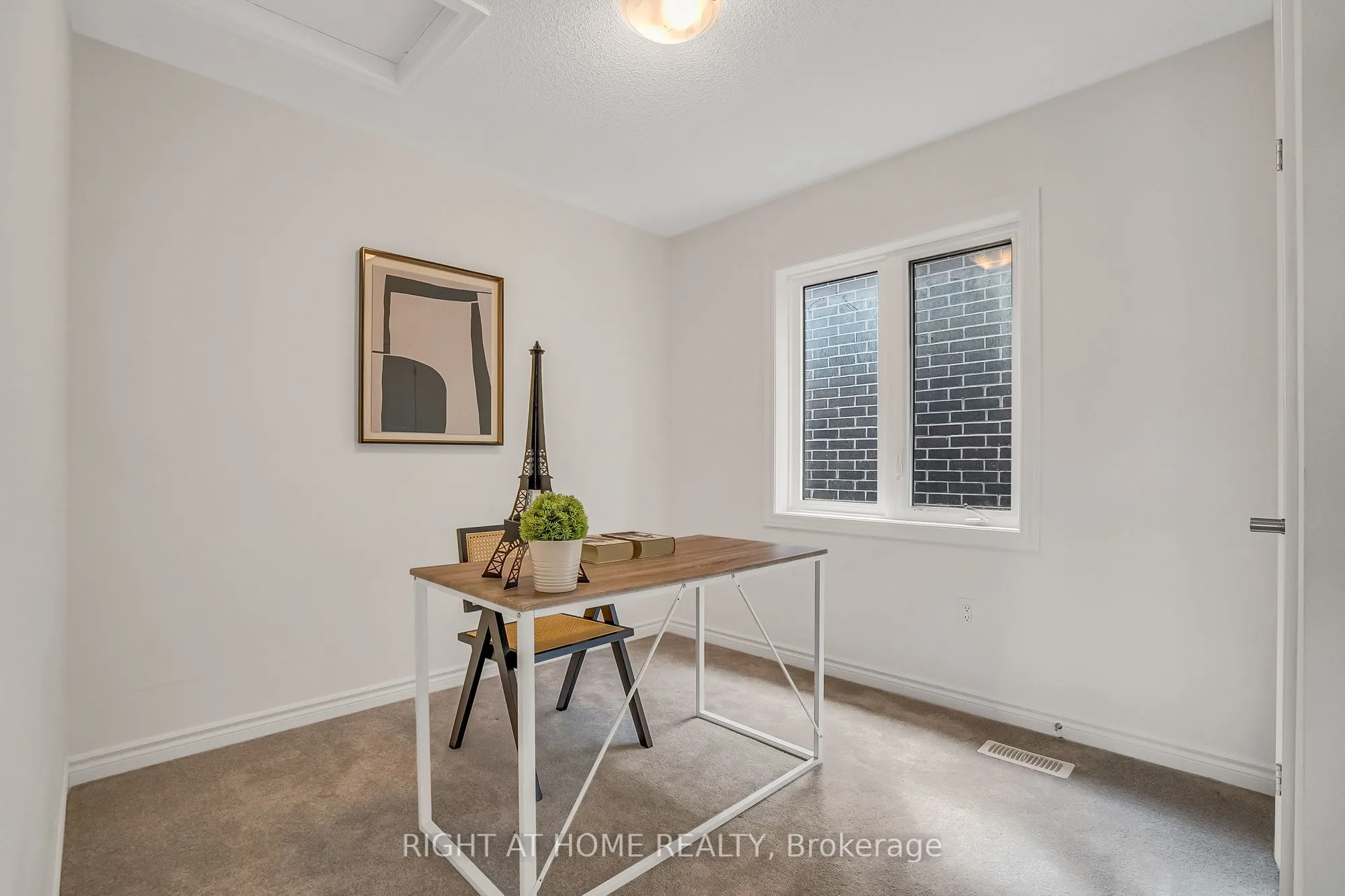 2091 Hallandale Street, #Main-Upper
