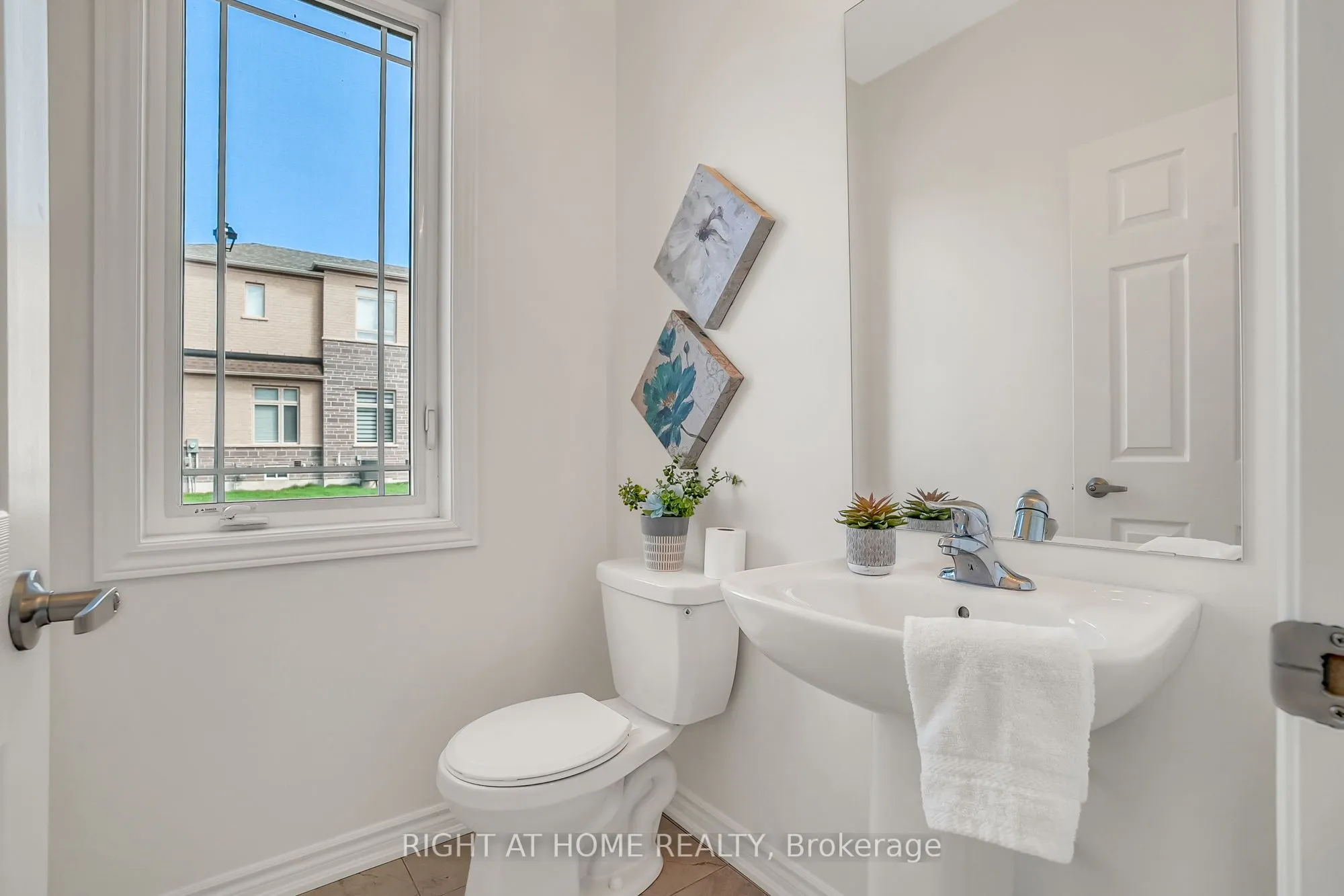 2091 Hallandale Street, #Main-Upper