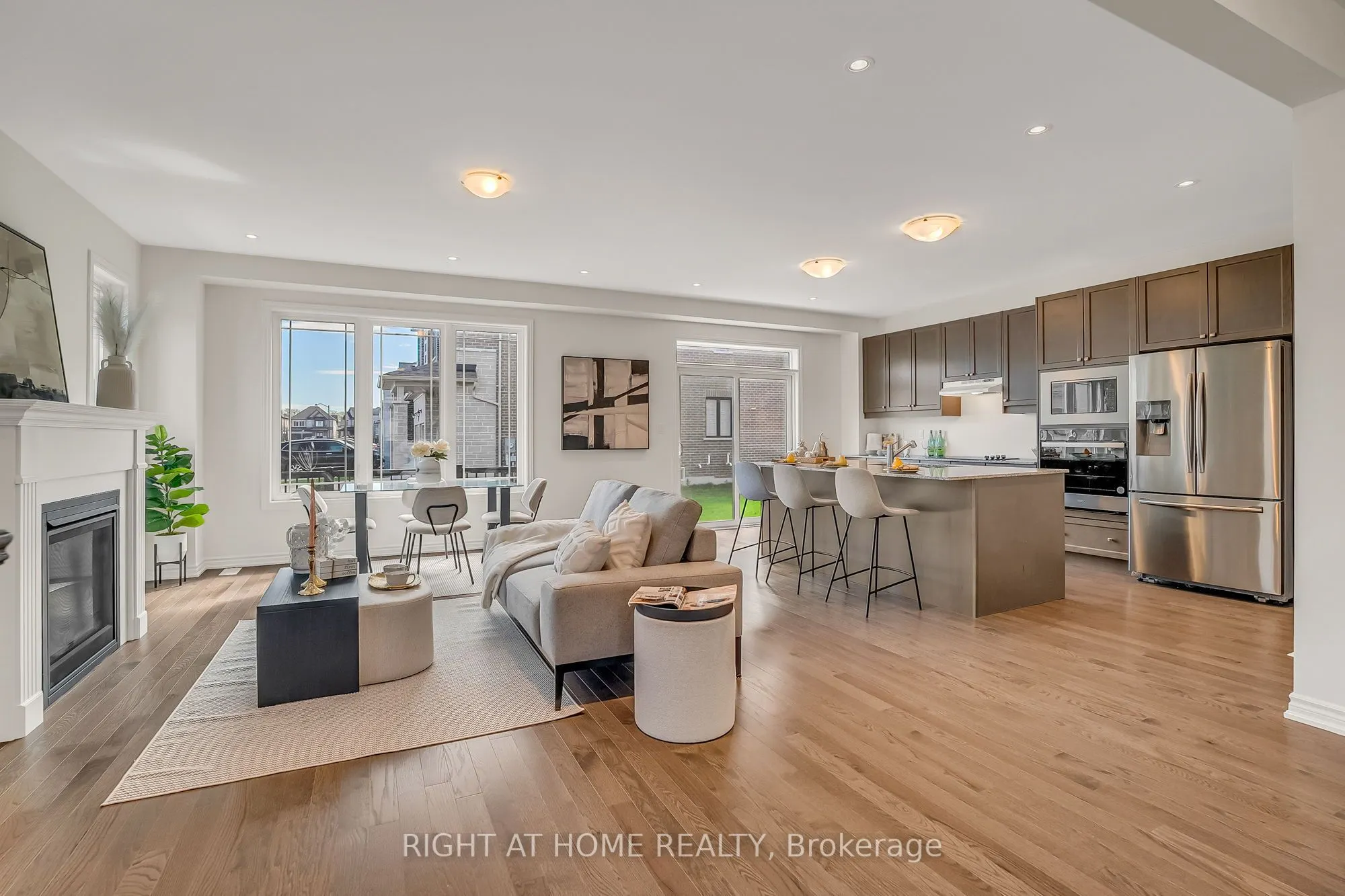 2091 Hallandale Street, #Main-Upper