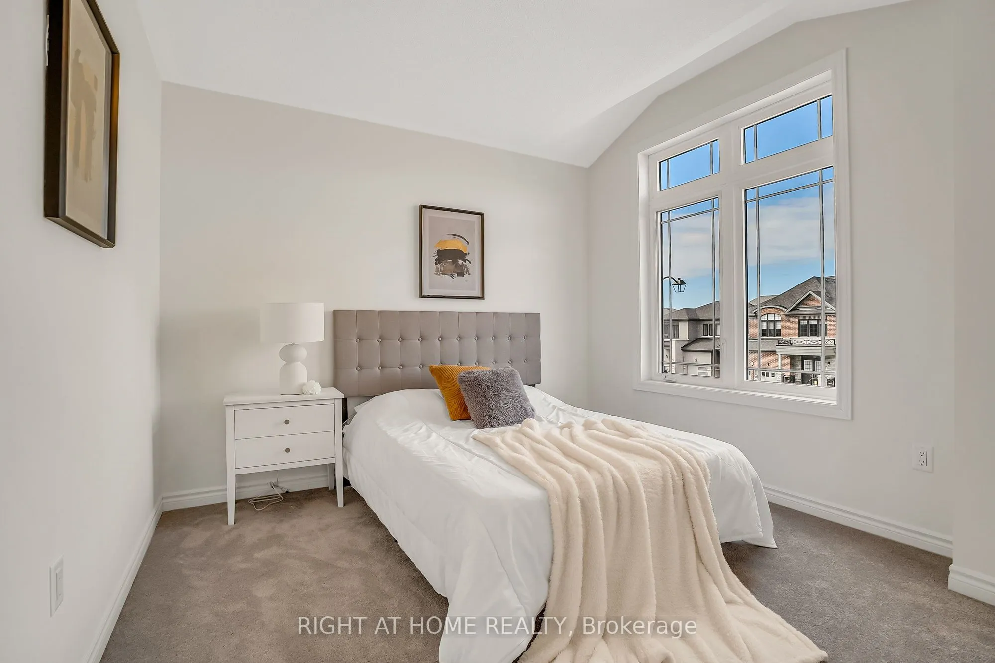 2091 Hallandale Street, #Main-Upper