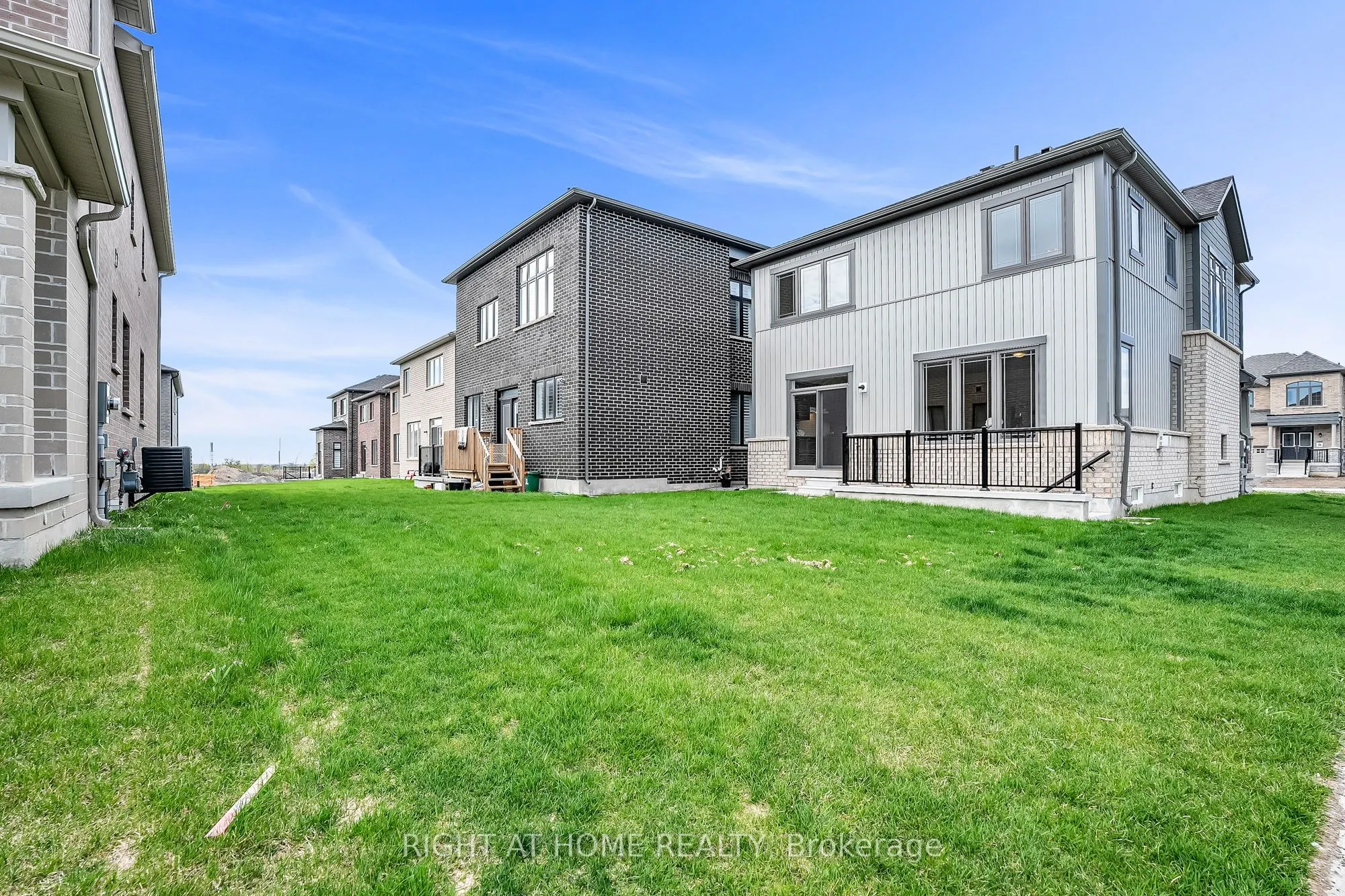 2091 Hallandale Street, #Main-Upper