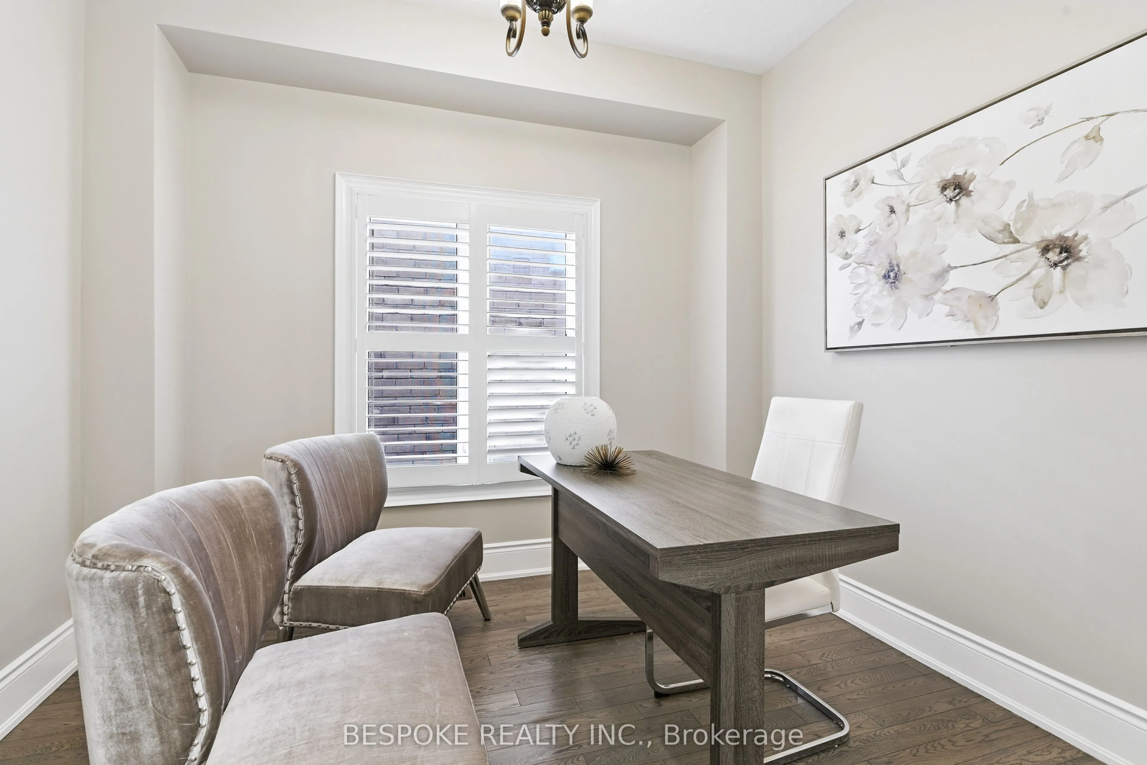 125 Lyle Drive, #Main & 2nd Floor