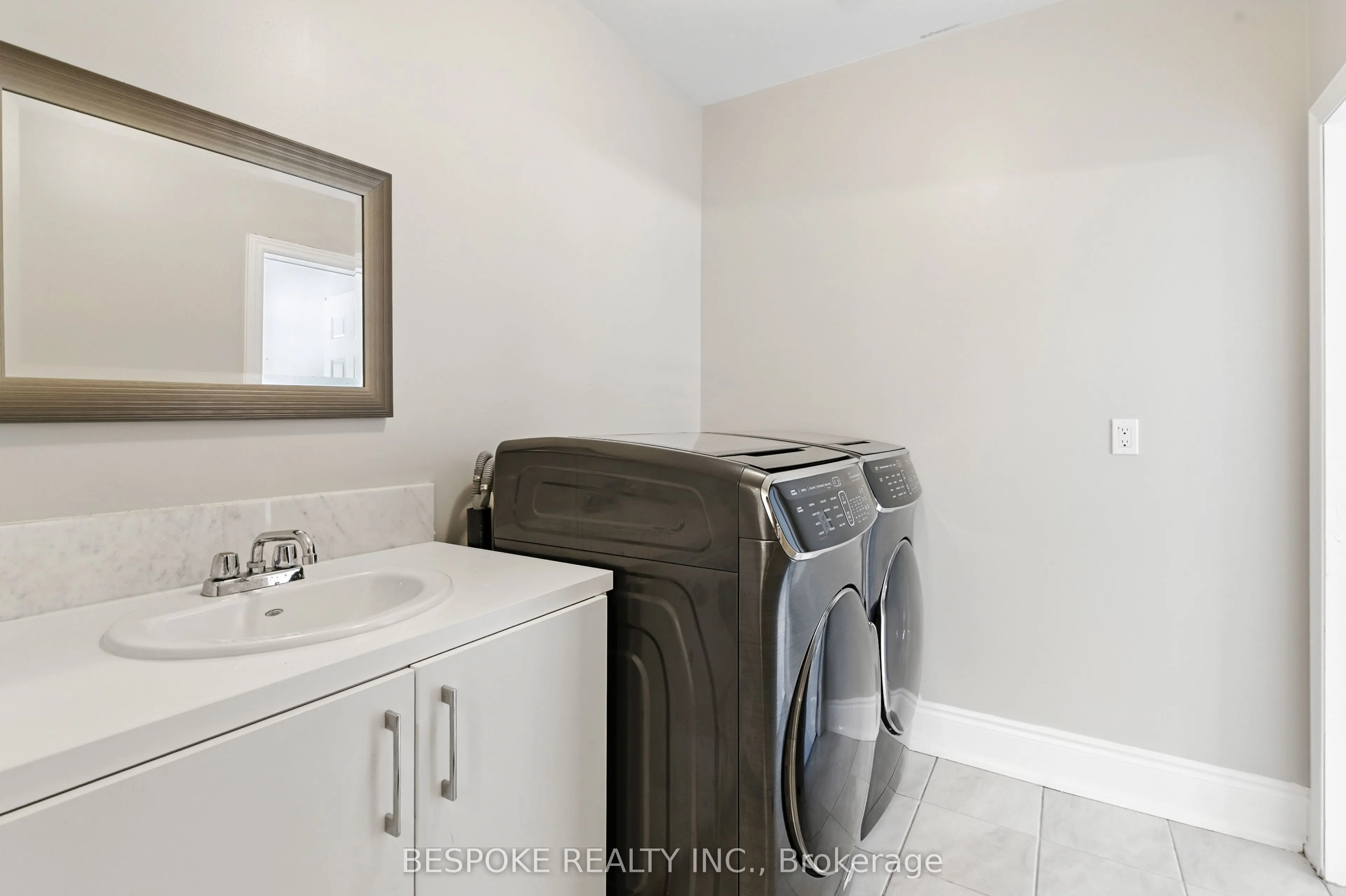 125 Lyle Drive, #Main & 2nd Floor