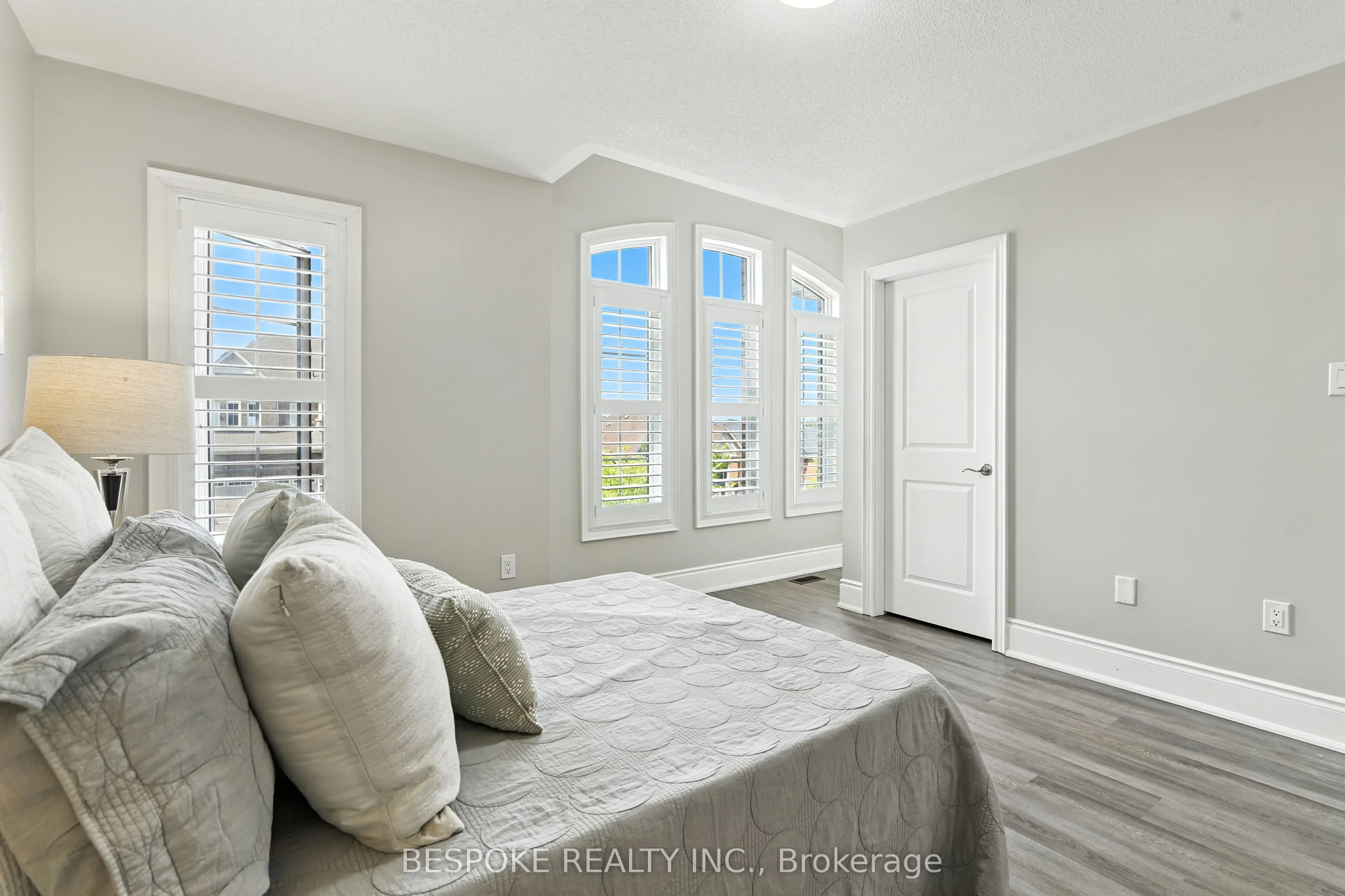 125 Lyle Drive, #Main & 2nd Floor
