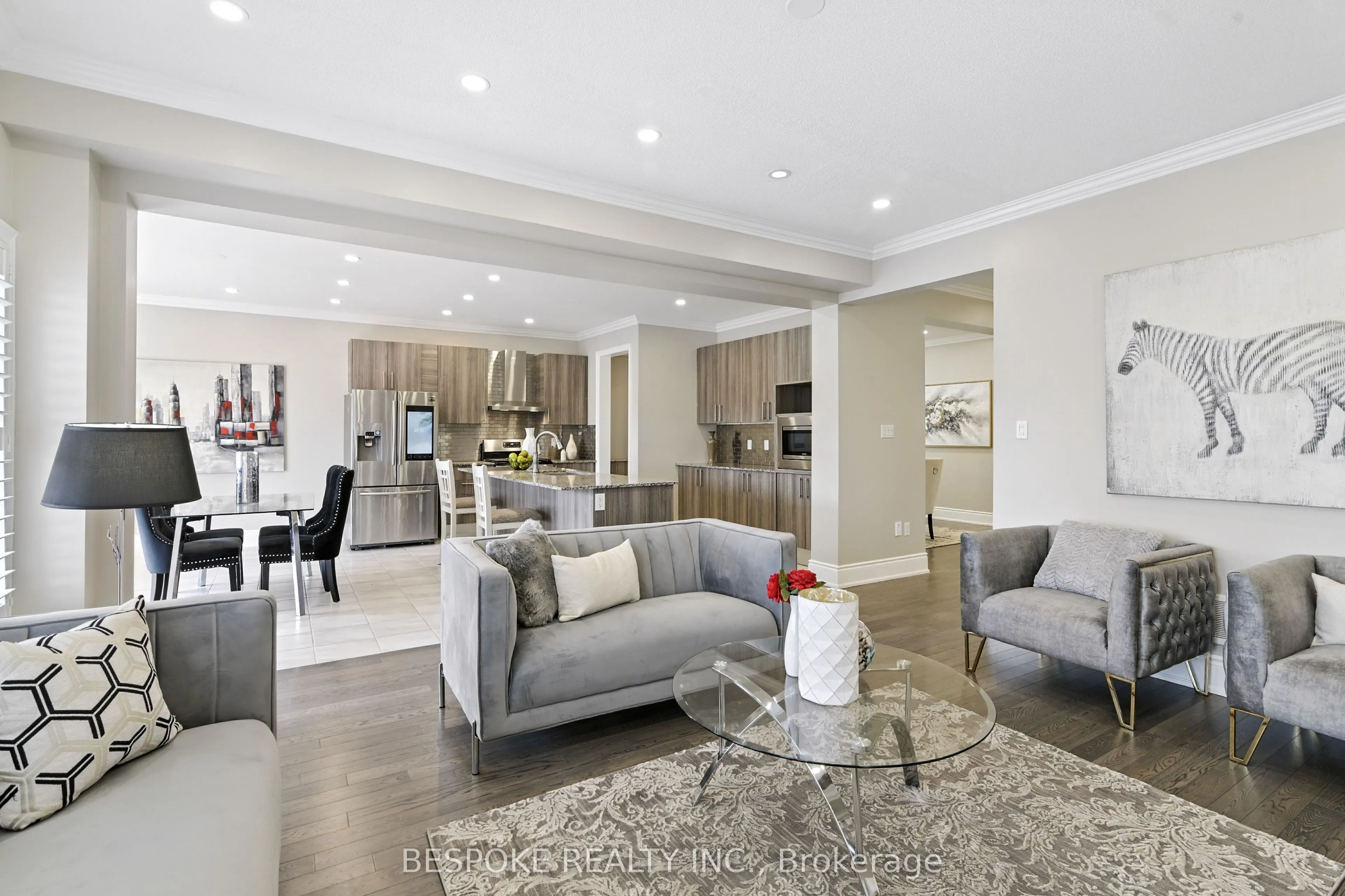 125 Lyle Drive, #Main & 2nd Floor
