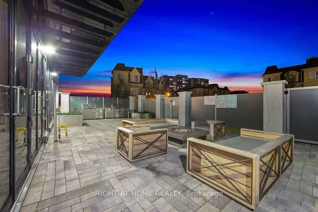 1255 Bayly Street E, #1303