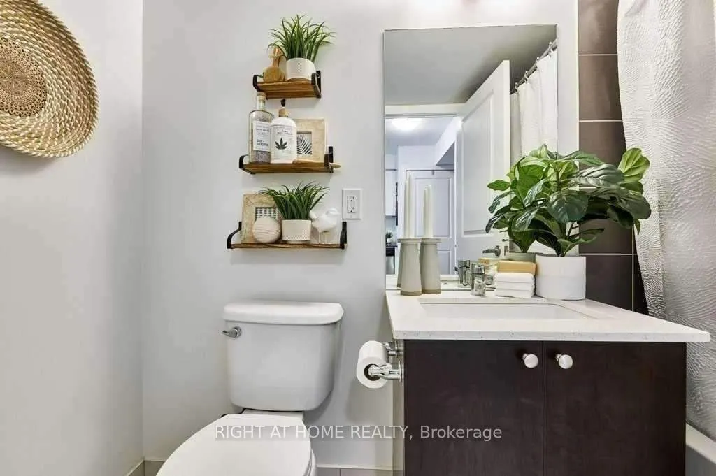 1255 Bayly Street E, #1303
