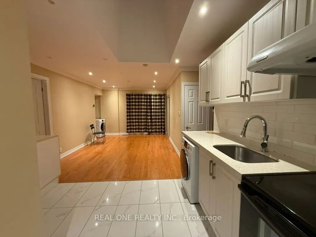 3831 Finch Avenue E, #UPPER