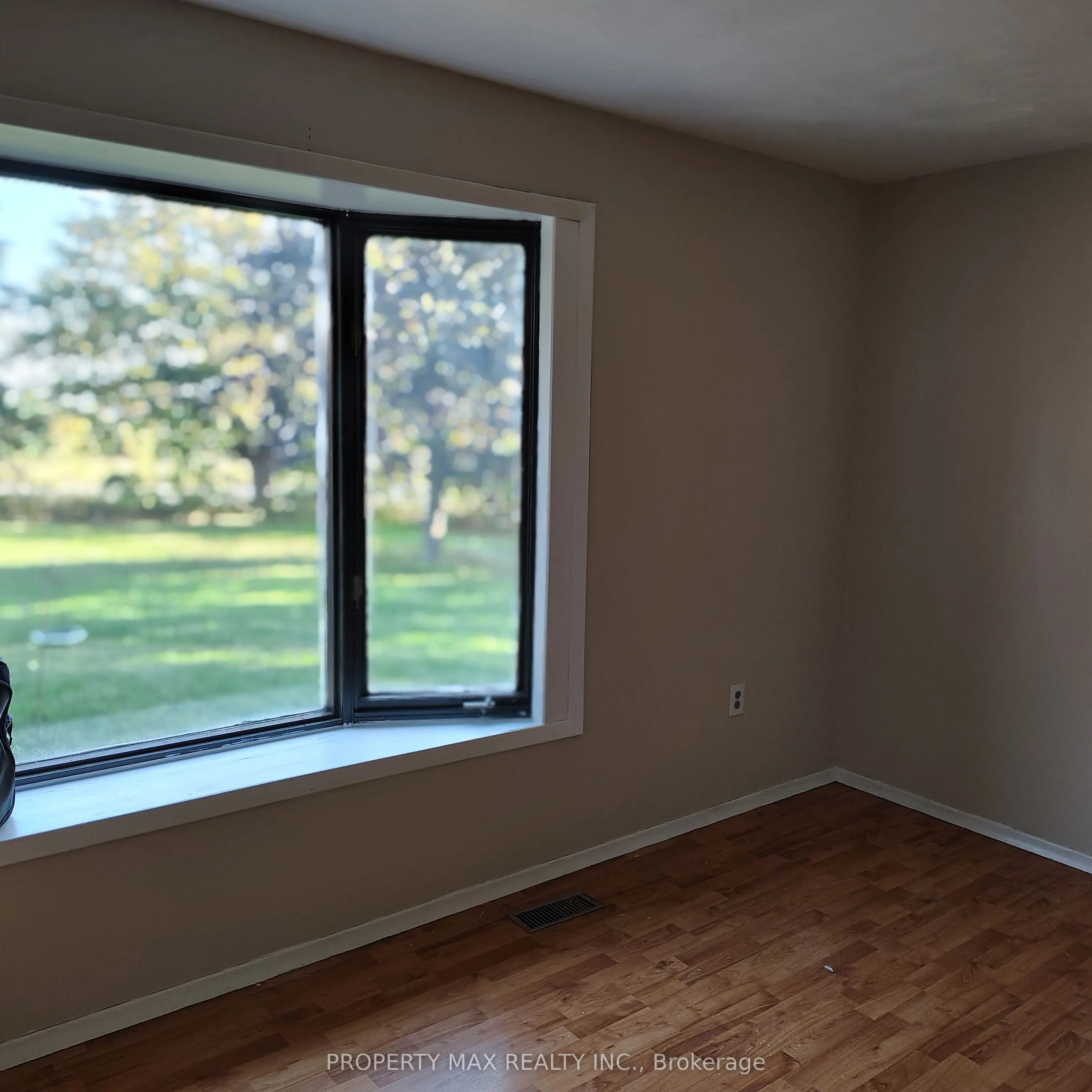 3686 Concession 7 Road