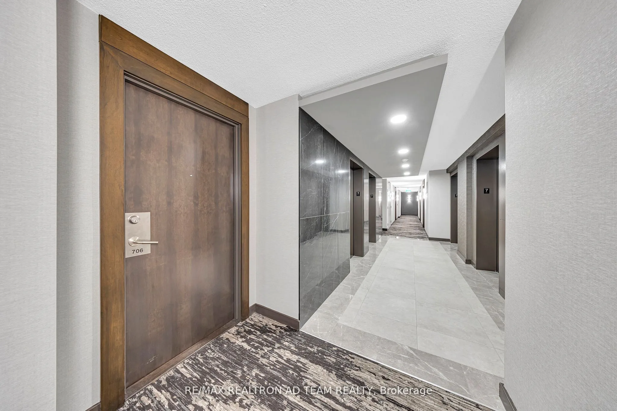 125 Village Green Square, #706