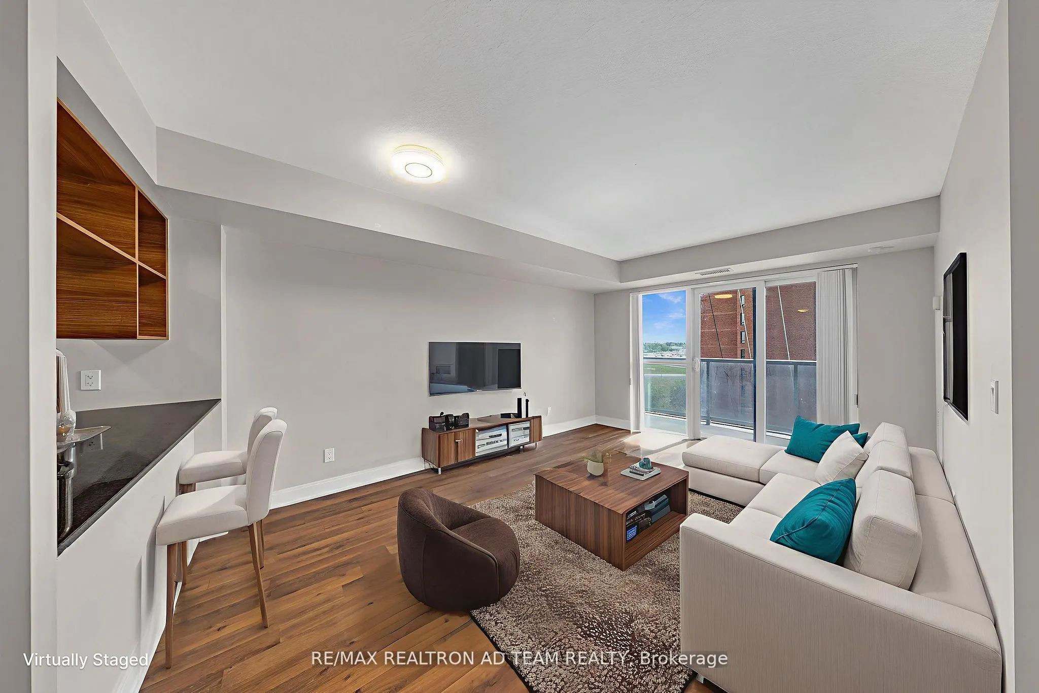 125 Village Green Square, #706