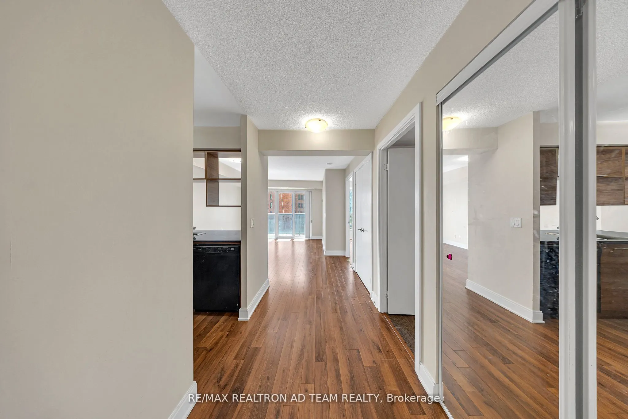 125 Village Green Square, #706