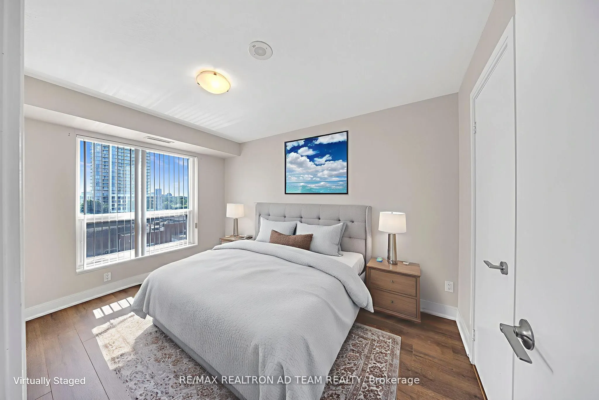 125 Village Green Square, #706
