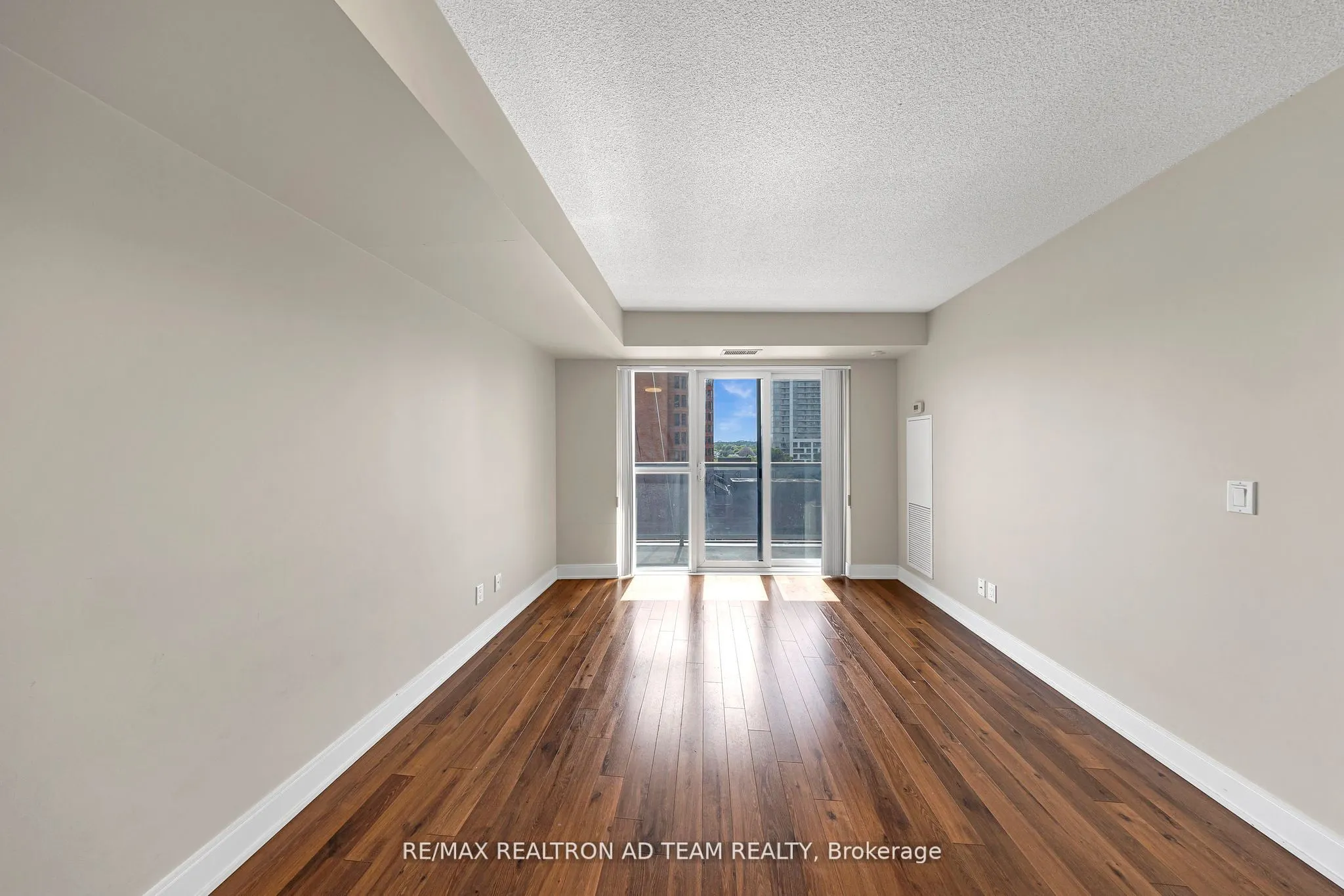 125 Village Green Square, #706