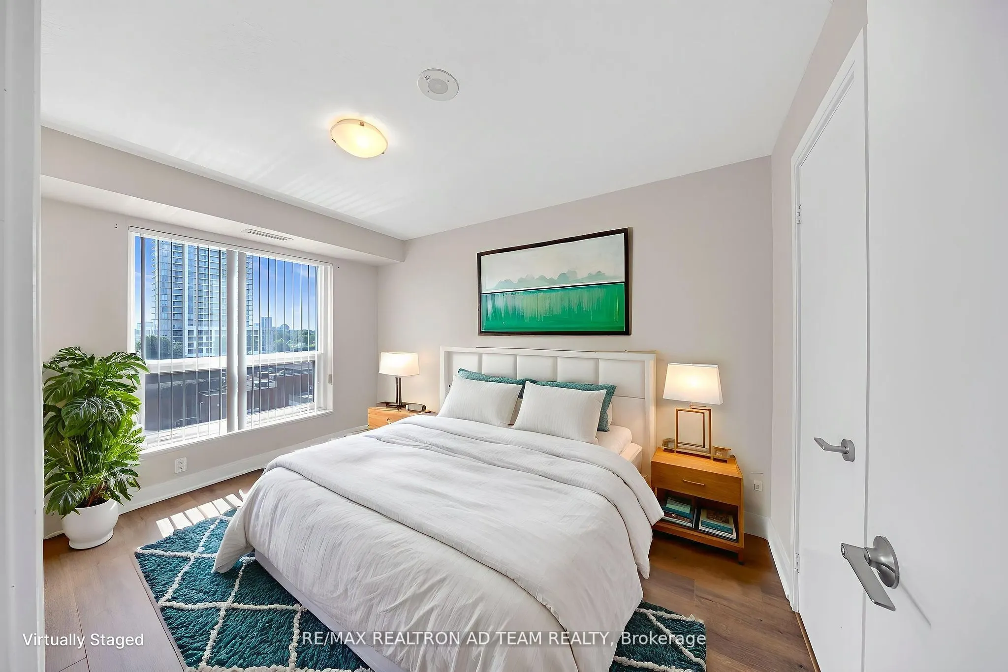 125 Village Green Square, #706