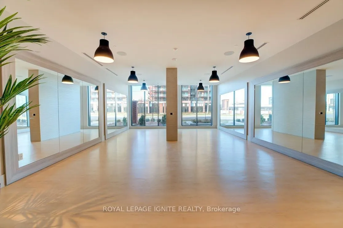 2545 Simcoe Street N, #512