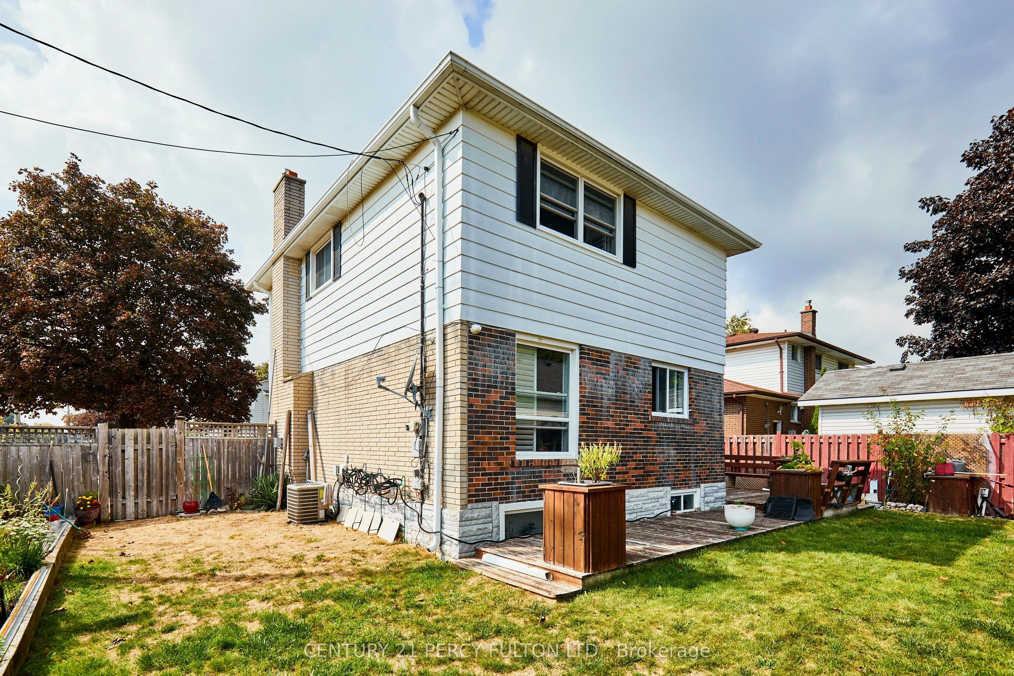 1349 Somerville Street E