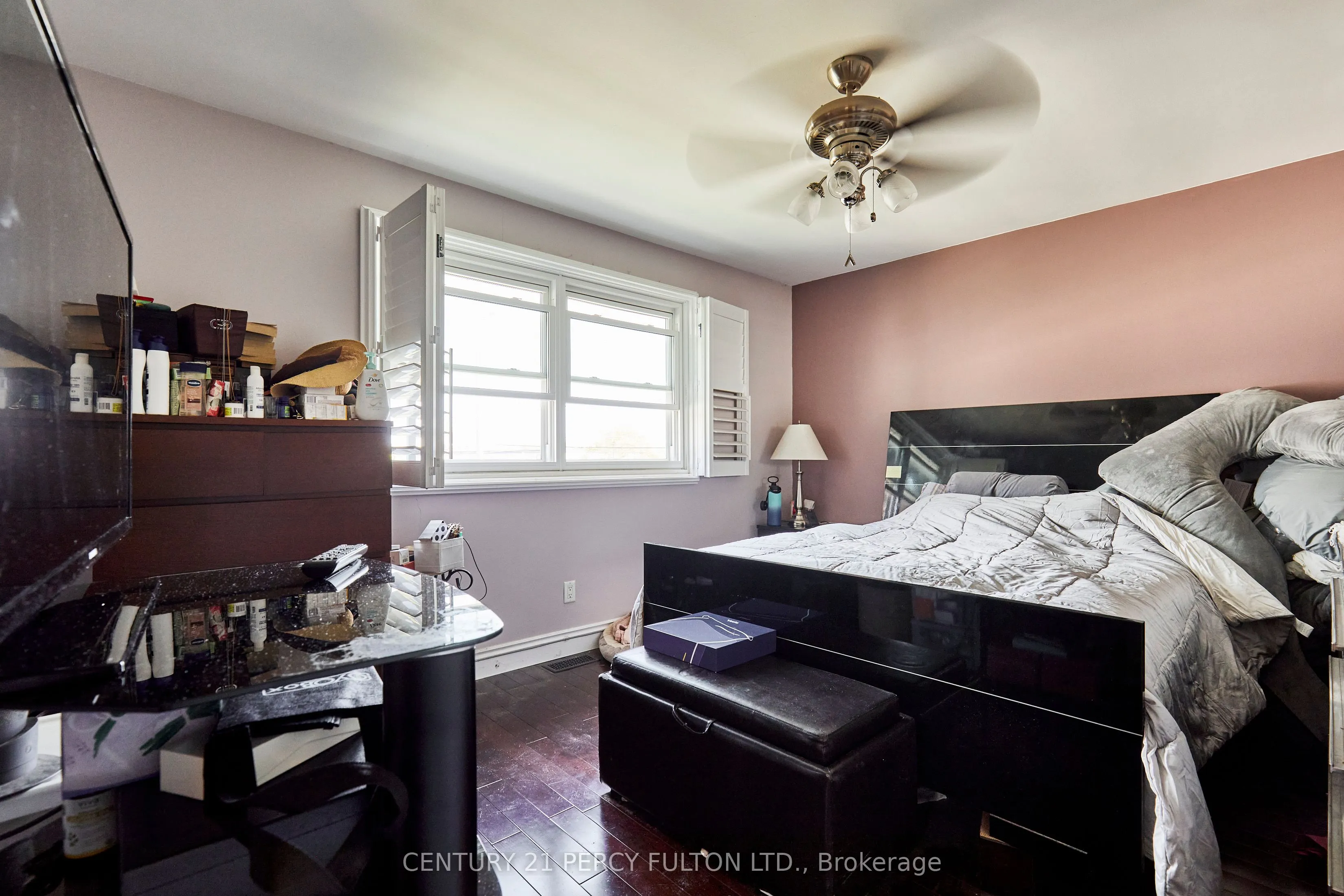 1349 Somerville Street E