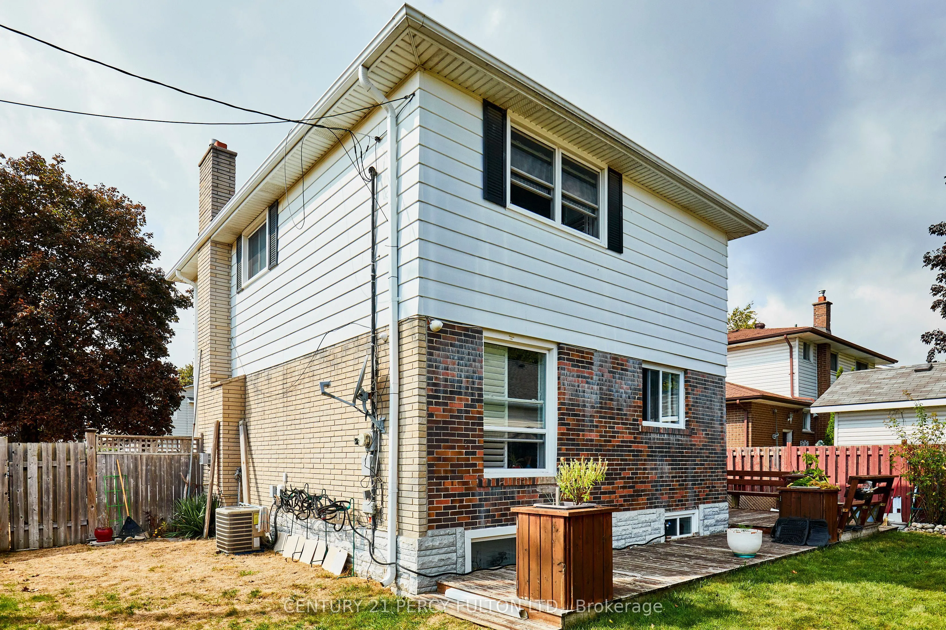 1349 Somerville Street E