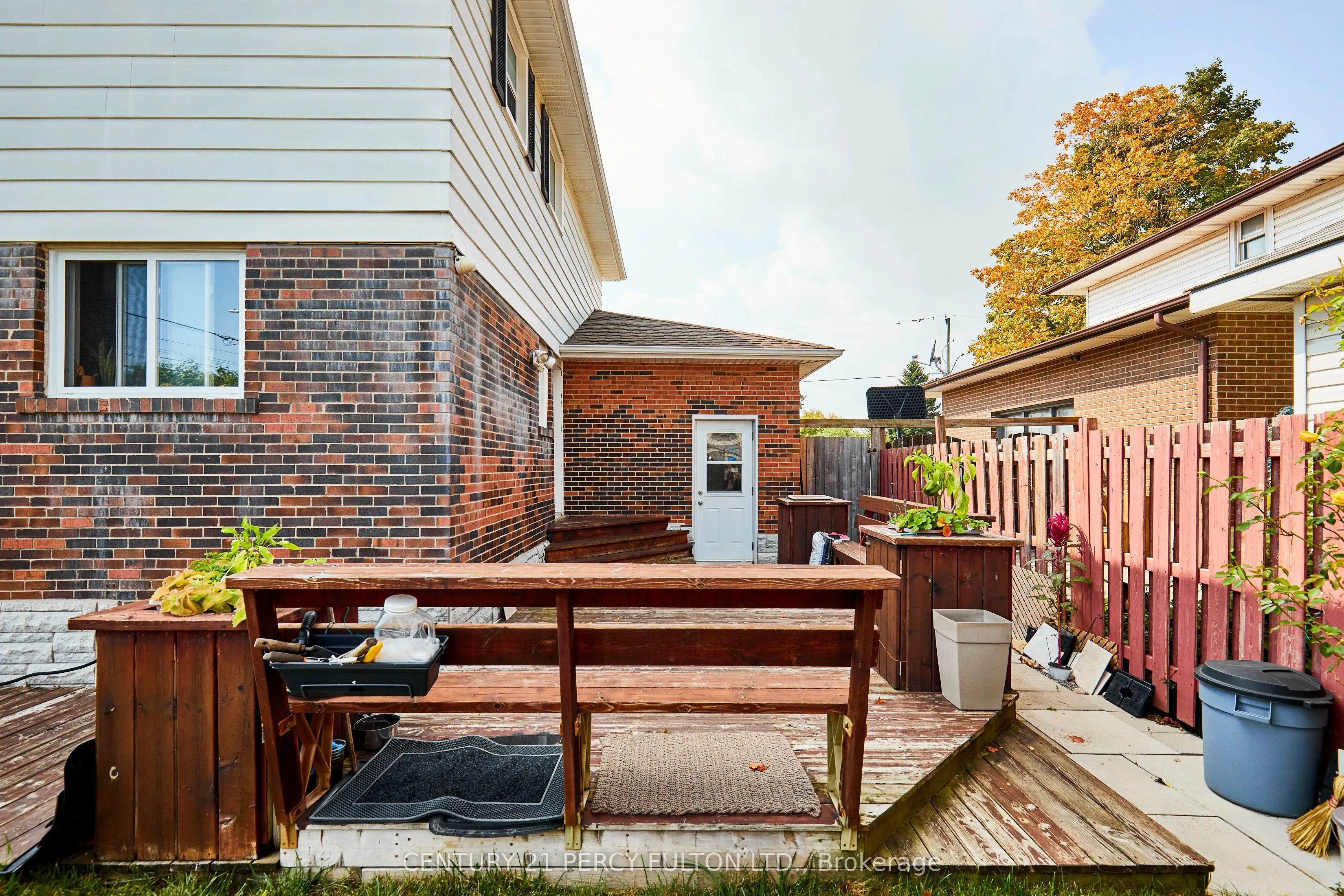 1349 Somerville Street E
