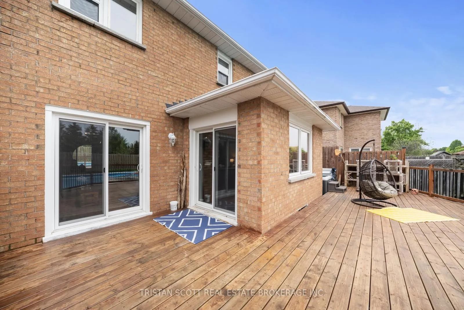 27 Ingleborough Drive