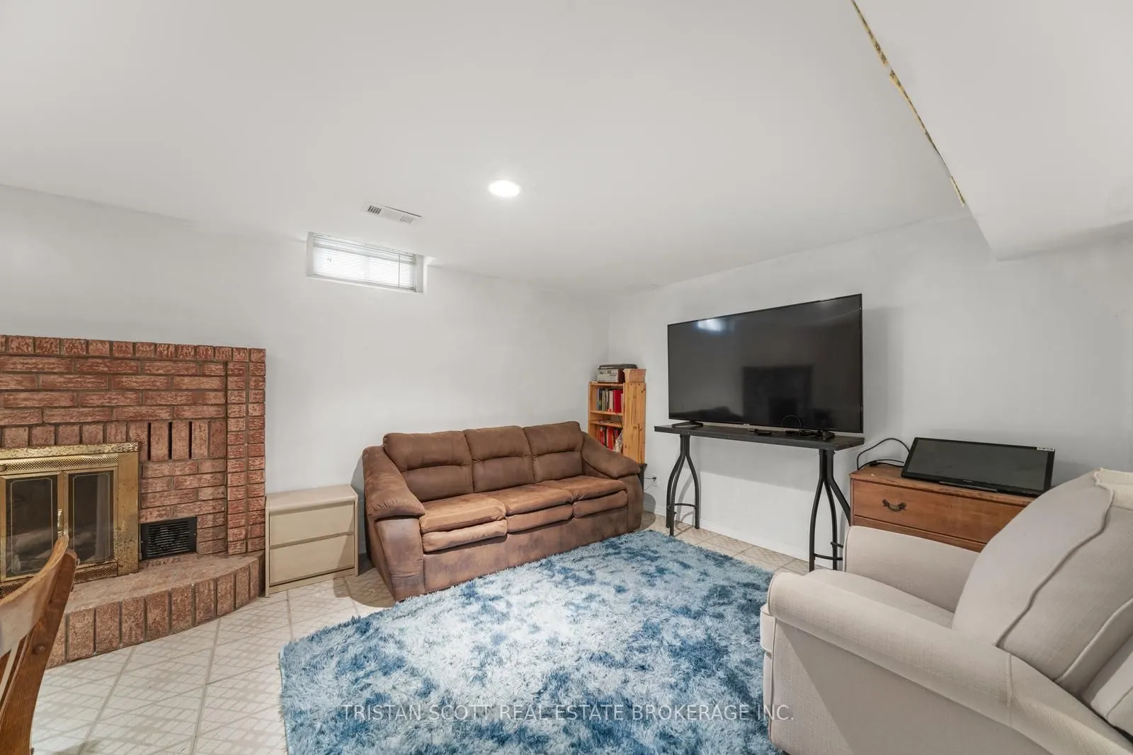27 Ingleborough Drive