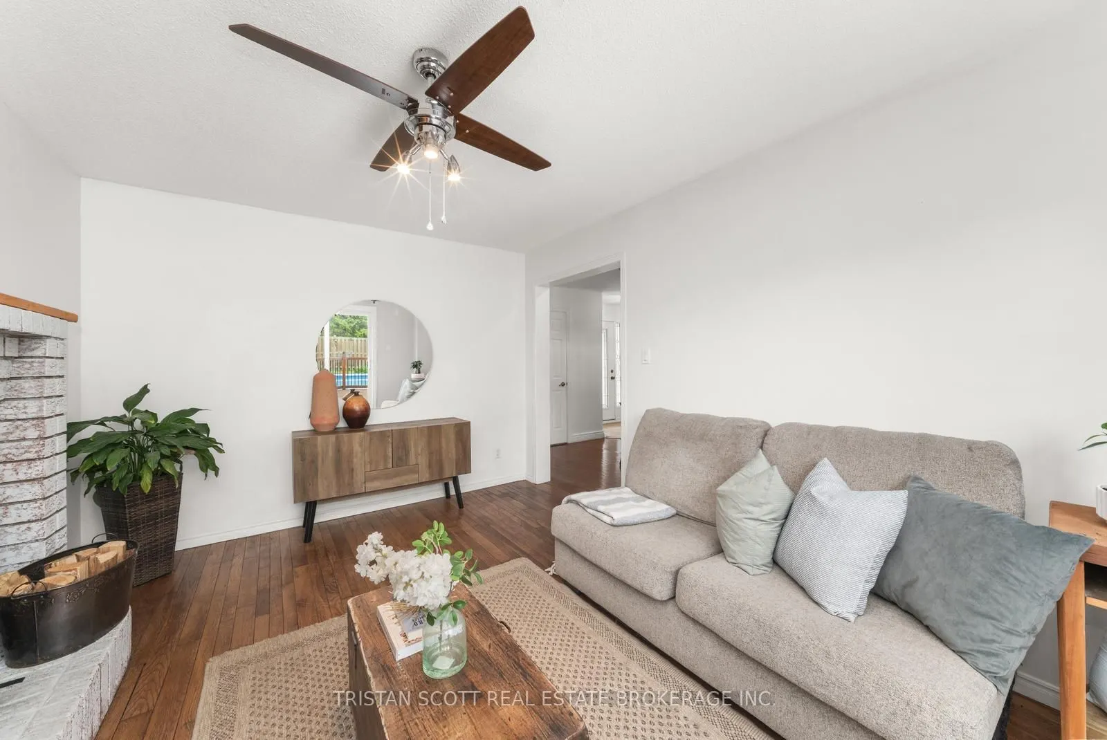 27 Ingleborough Drive