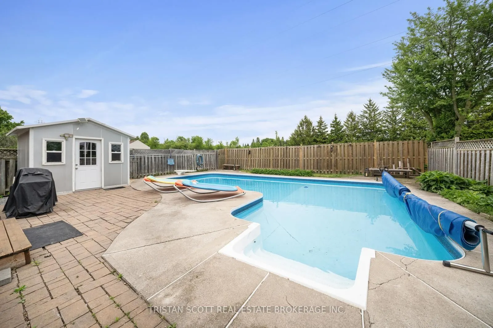 27 Ingleborough Drive