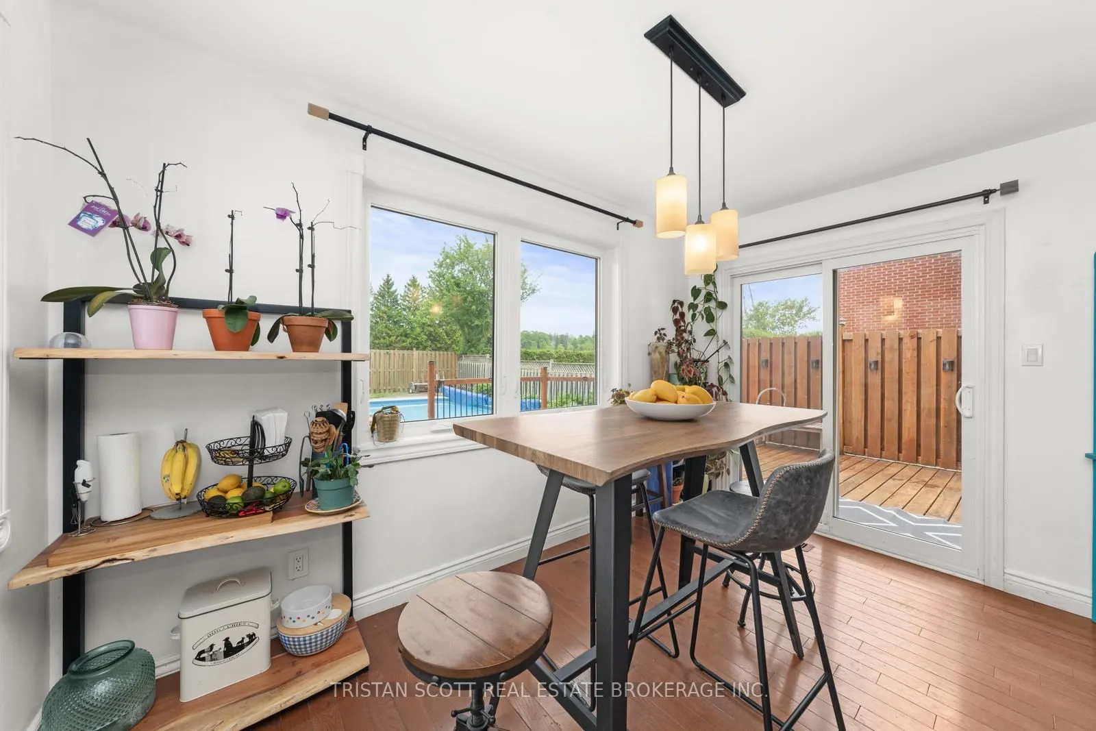 27 Ingleborough Drive