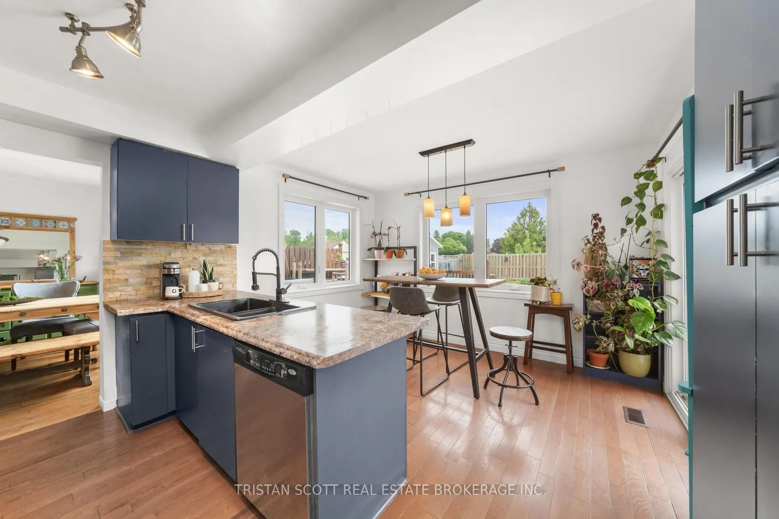 27 Ingleborough Drive