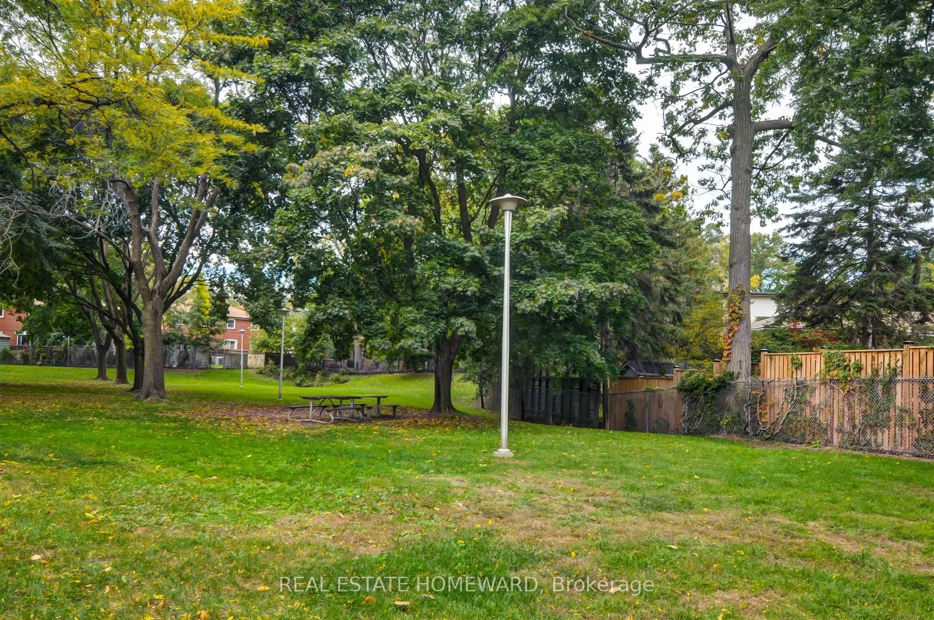 21 Love Crescent, #Lower