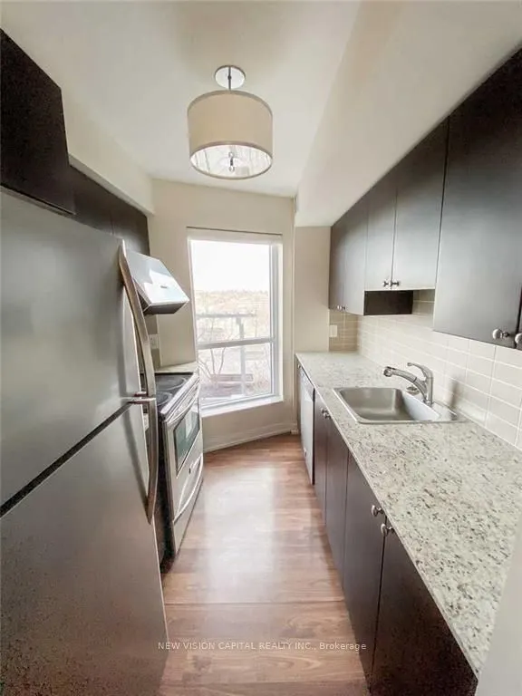 151 Village Green Square, #508