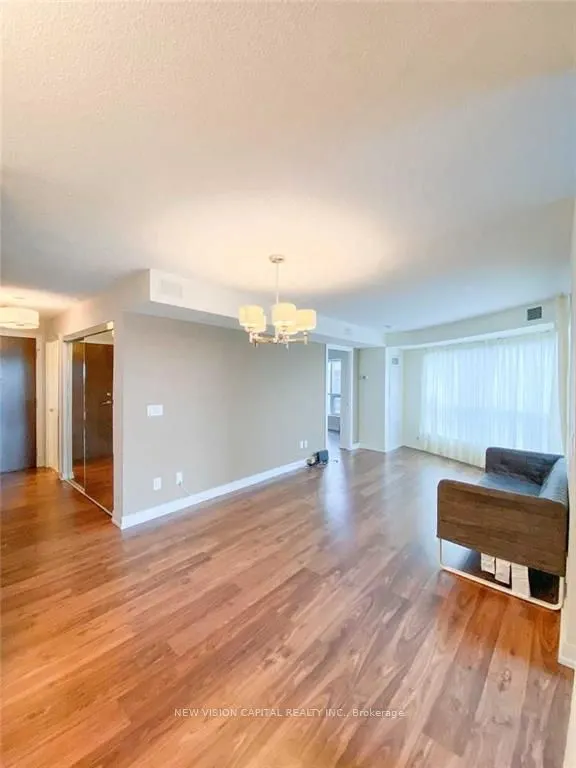 151 Village Green Square, #508